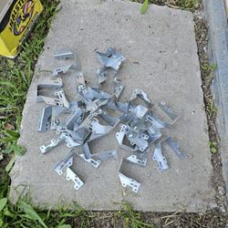 2 × 4 Hangers,  24  Pieces