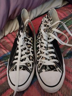 Converse Hi Top With Cut Out (Rare) Size Men's 7 Lady's 9 45 Dollars 