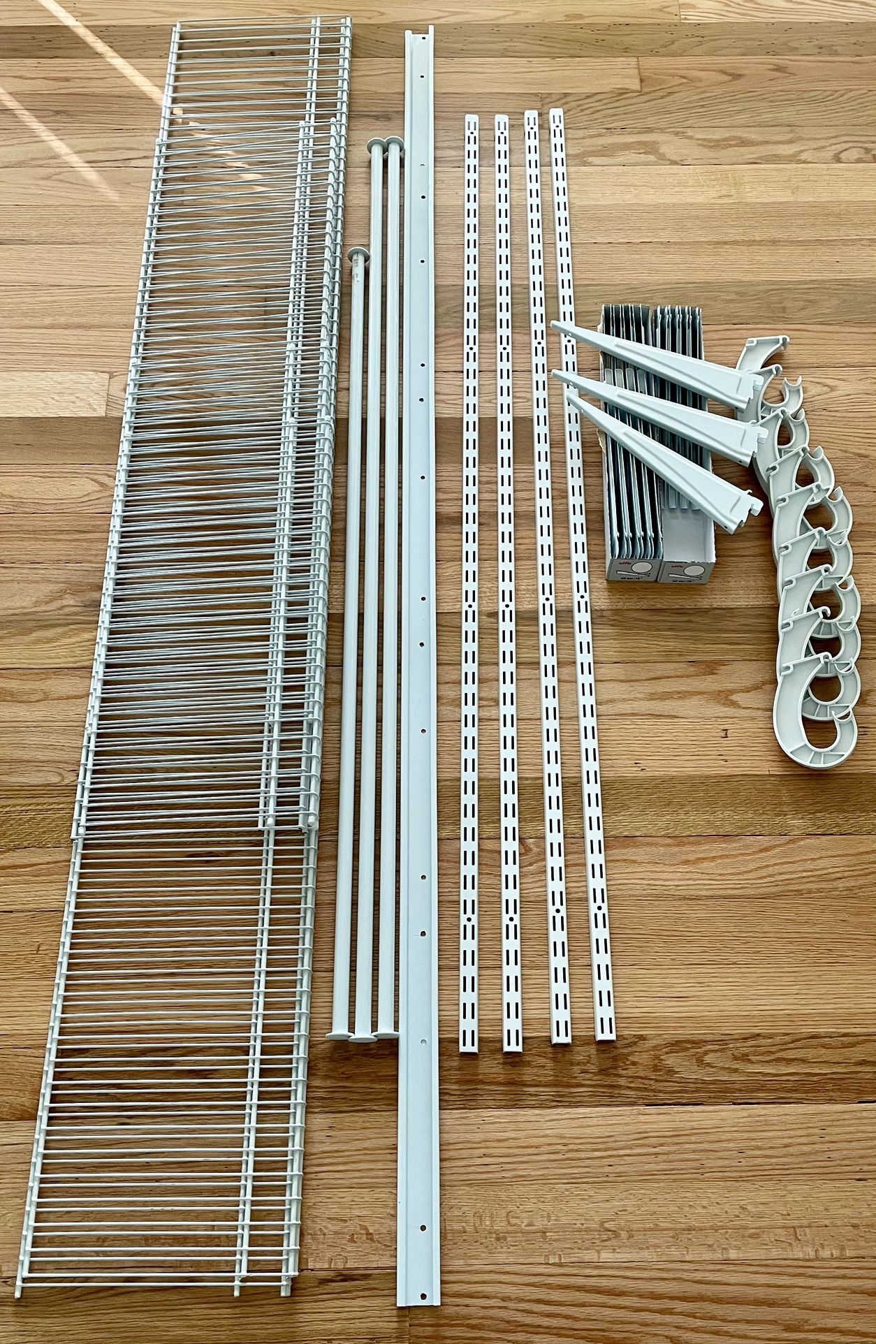 Closet Maid Wire Shelf Closet Organizer