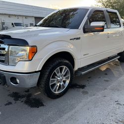 2014 FORD F150 LARIAT