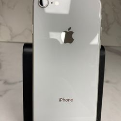 iPhone 8 64gb Unlocked ID: 00193