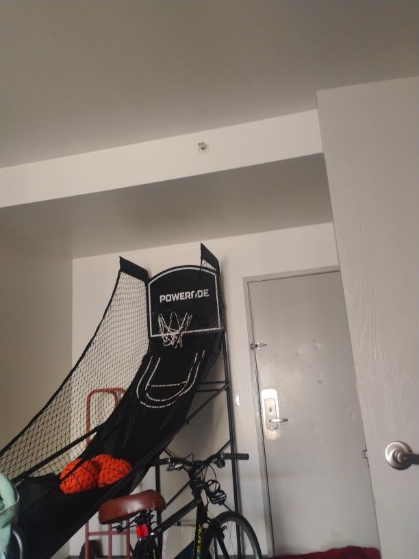 Powerade Electronic Basketball Set Up