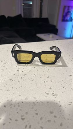 Akila Shades Yellow & Black