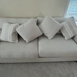 Maggie Sofa