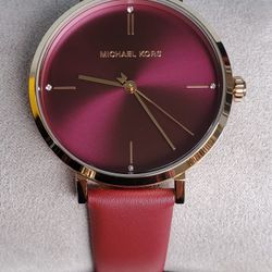  Michael Kors Women's Leather Band Watches ✨️ 4 Colors Available ✨️
