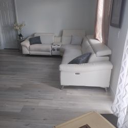 White Leather Sofas