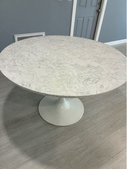 Round faux marble table