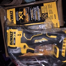  NEW* Automatic 1/2 Dewalt Compact Impact Drill