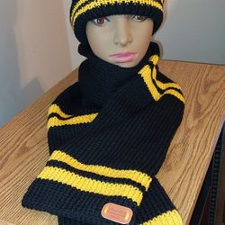 Knitting  Hat and Scarf 