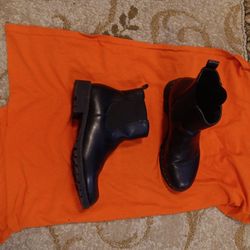 Black  Boots