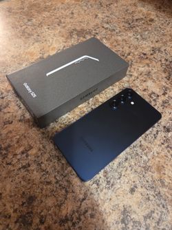 Samsung Galaxy S25 256GB Unlocked