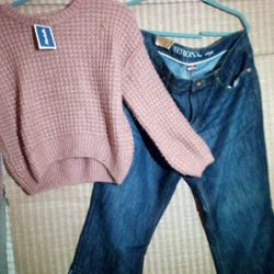 New Women's Cropped Jeans Sweater Bundle