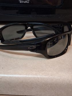 Valve Oakley's
