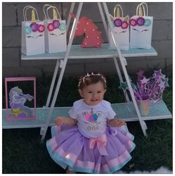 Unicorn Gift Bags - Gift Bag Stand