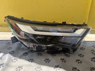2022-2024 TOYOTA RAV4 RH HEADLIGHT OEM