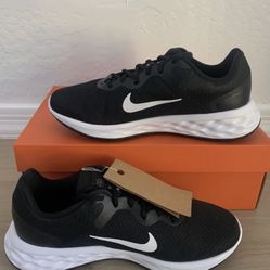 Nike Revolution 6 Extra Wide 4E Black/White Running Shoes DD8475- 003 Mens Sizes