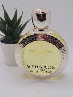 Versace
 
Eros Pour Femme Eau de Toilette

3.4 fl ⭐️ (TESTER)