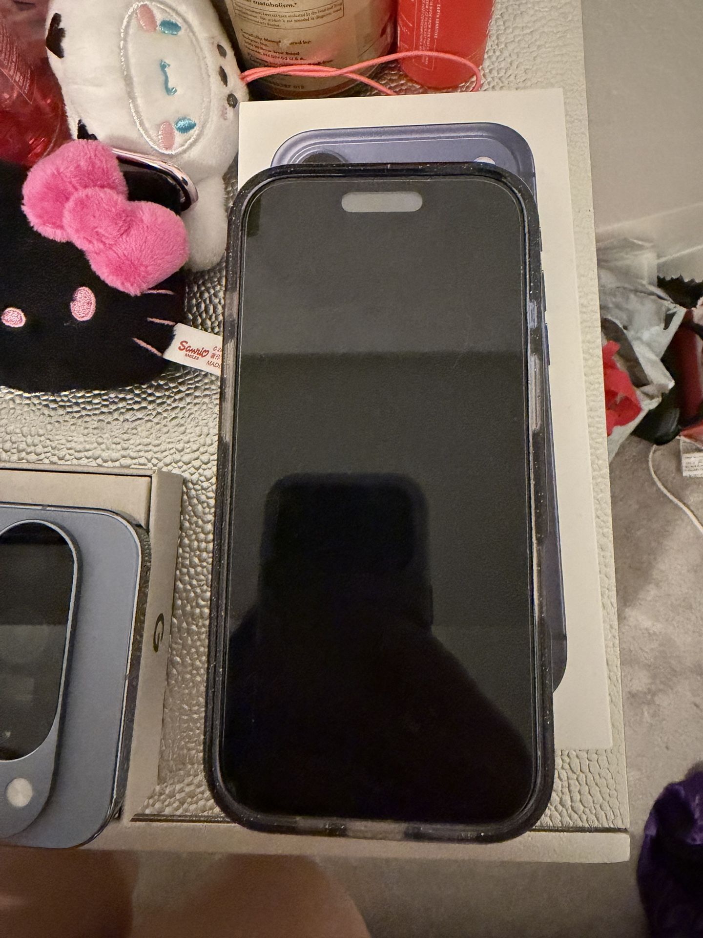 16 pro 128gb UNLOCKED