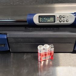 Quinn 3/8 Digital Torque Wrench 