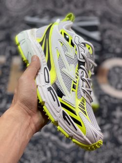 Off-White™ Be Right Back Sneaker BRB 4