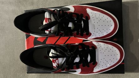 Jordan 1 Retro Low Chicago 2016 Release.