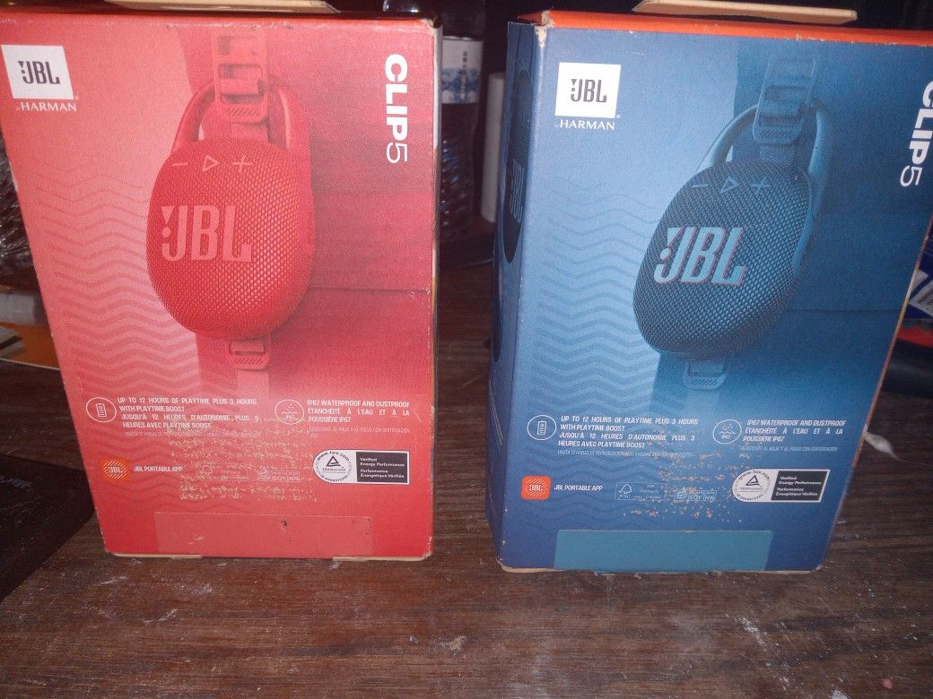 JBL Clip5 In Black Blue And Red