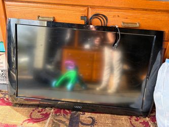 Vizio TV 44”