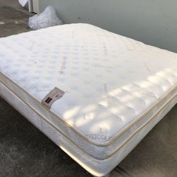 Beautiful King Pillowtop Mattress 