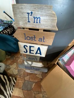 Nautical Wood Sign Stack "I'm Lost at Sea"