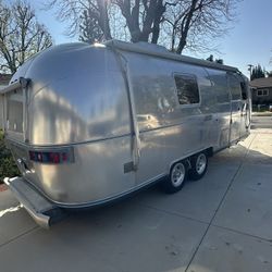 Airstream Tradewind 