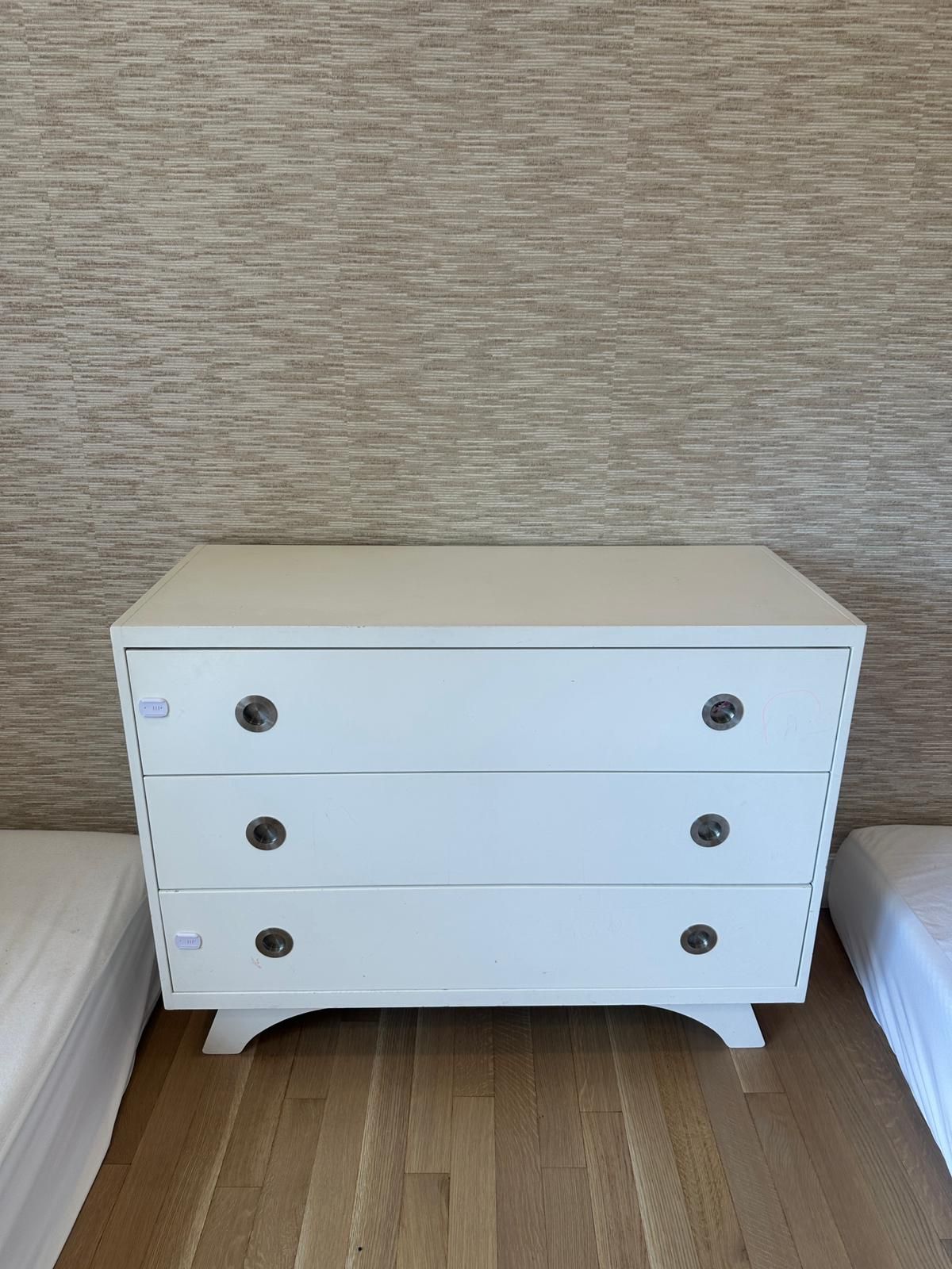 Dutalier white 3 drawer dresser