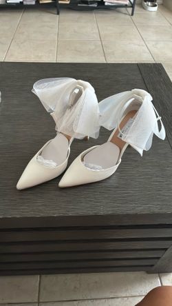 White Point Toe Stiletto Bow Heels