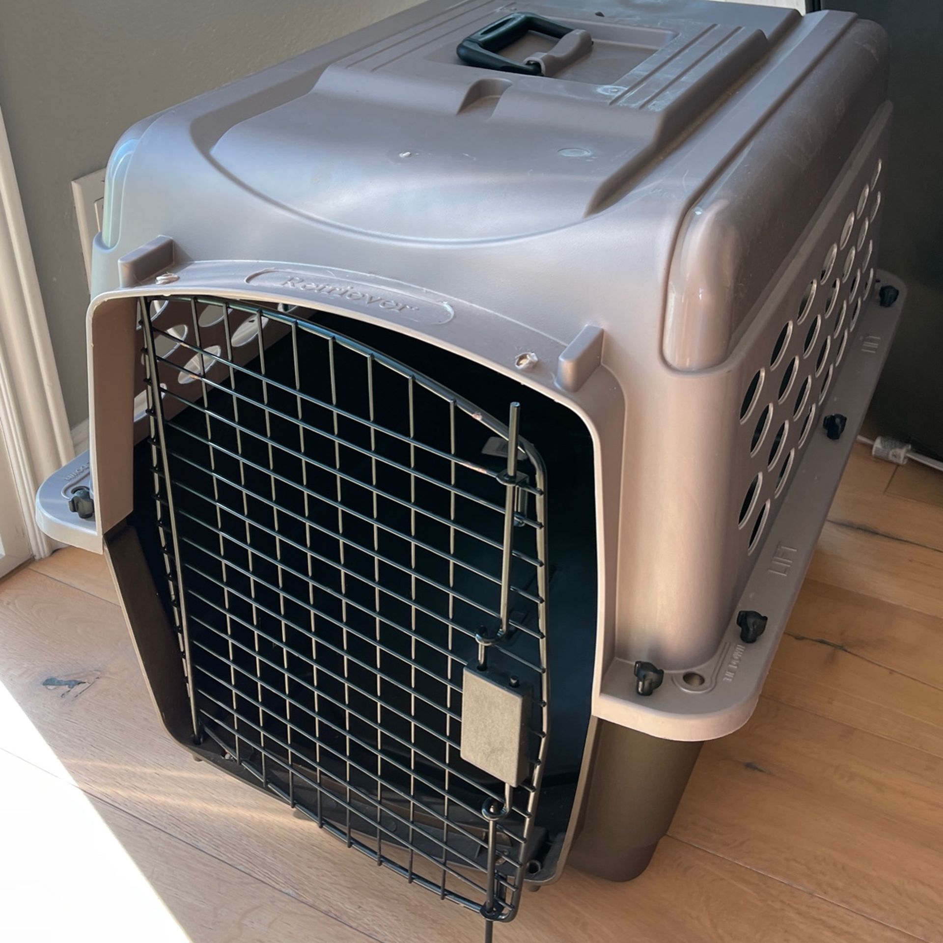 Dog Carrier Or Dog Cage Medium Sized Dog