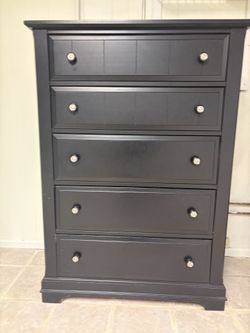 5 drawer black dresser