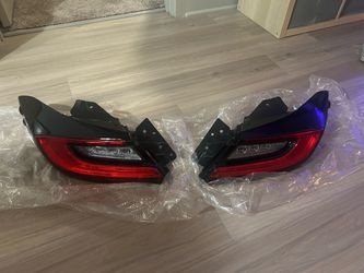 New 2022+ Toyota GR86 OEM tail lights