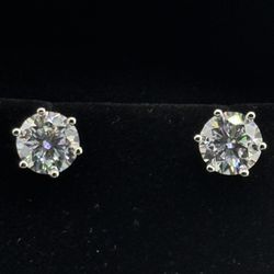 🔥 Boys Night 2 Carat Diamond Look Stud Earrings – Certified Moissanite 🔥