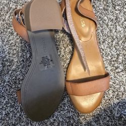 Express Brown Sandals Never Worn Size 7