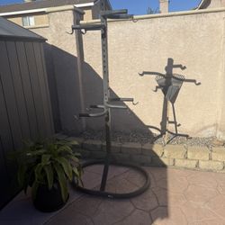 Sturdy 4 Bike Rack Freestanding 