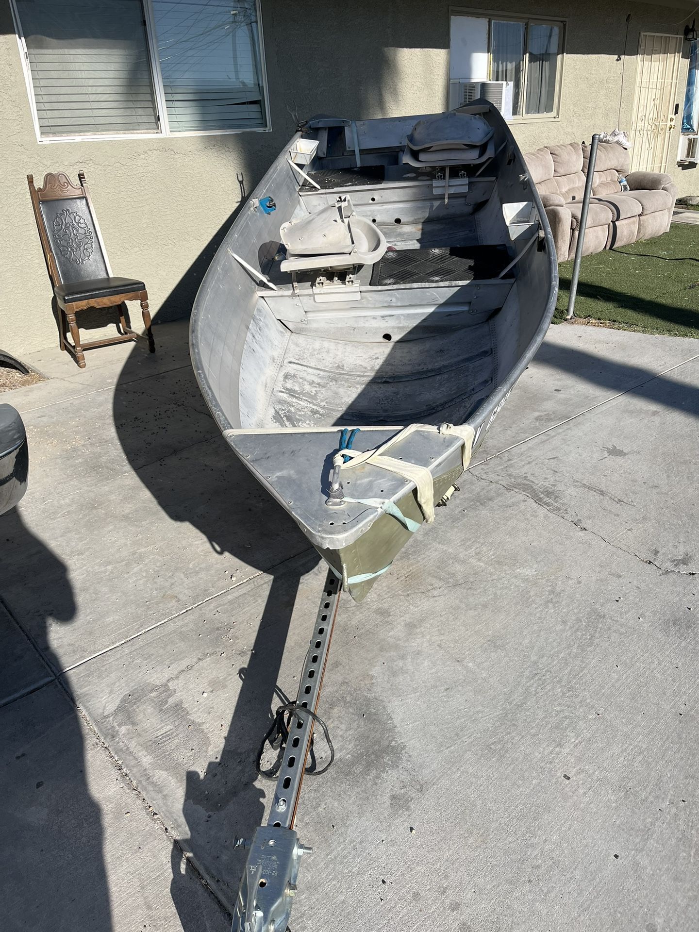 13.8ft Boat