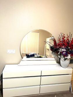 White Bedroom Set!