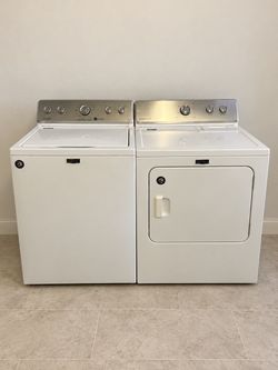 Maytag Washer and Dryer Set