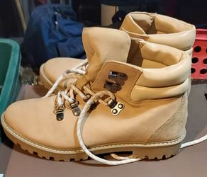 Ladies boots