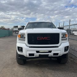 2015 GMC Sierra Denali 2500hd