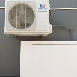 Inverter AC / Heater Minisplit Quiet And Efficient 