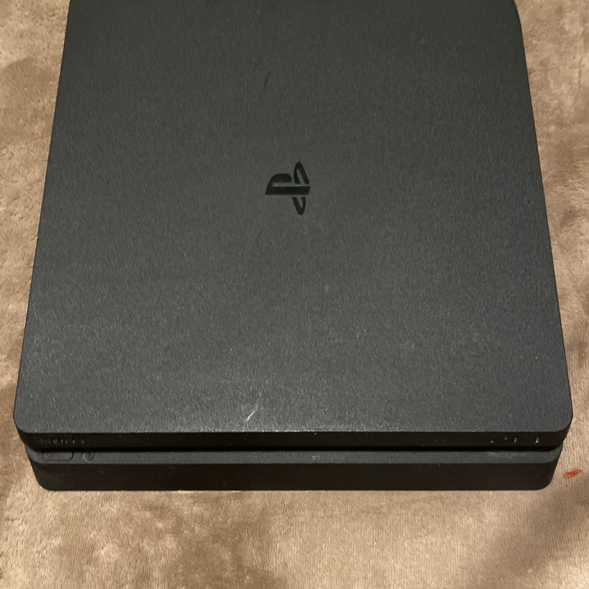 PS4 Slim