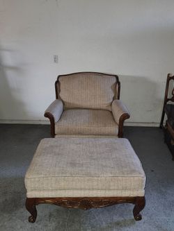 Loveseat chair and ottoman