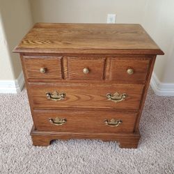 Antique end table or night stand