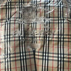 Supreme Burberry 