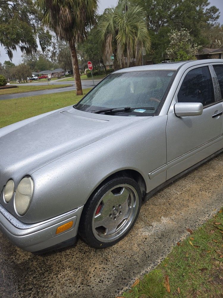1999 Mercedes-Benz E-Class