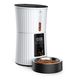 Automatic pet Feeder